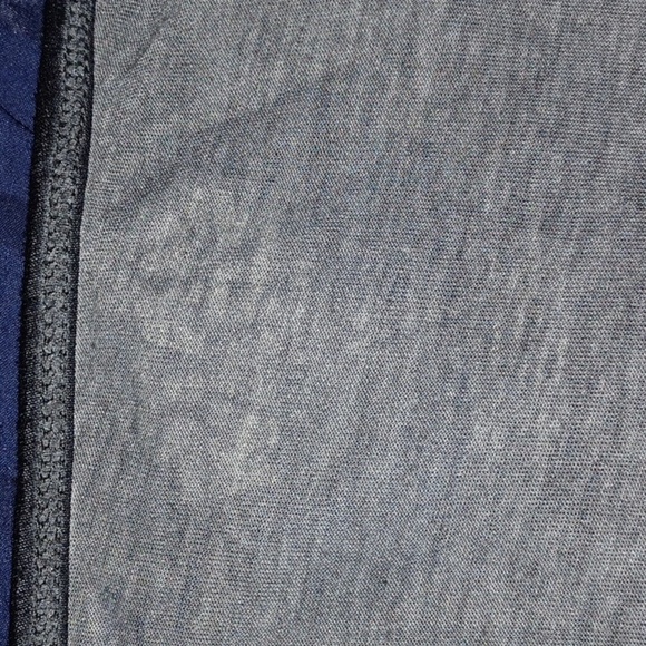 🍭🌺 Star Wars Gray and Black Graphic Top - Picture 10 of 11